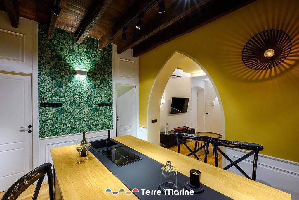Under Bridge, Terremarine Apartment La Spezia Bagian luar foto